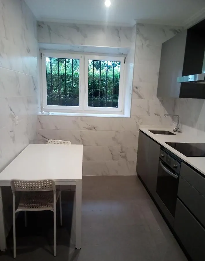 Coqueto Apartamento Frente Al Guggenheim Bilbao 0*,
